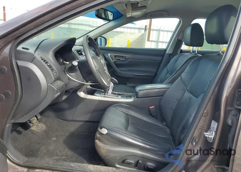 2015 Nissan Altima 2.5 из США, поврежденный, VIN 1N4AL3AP3FN887393